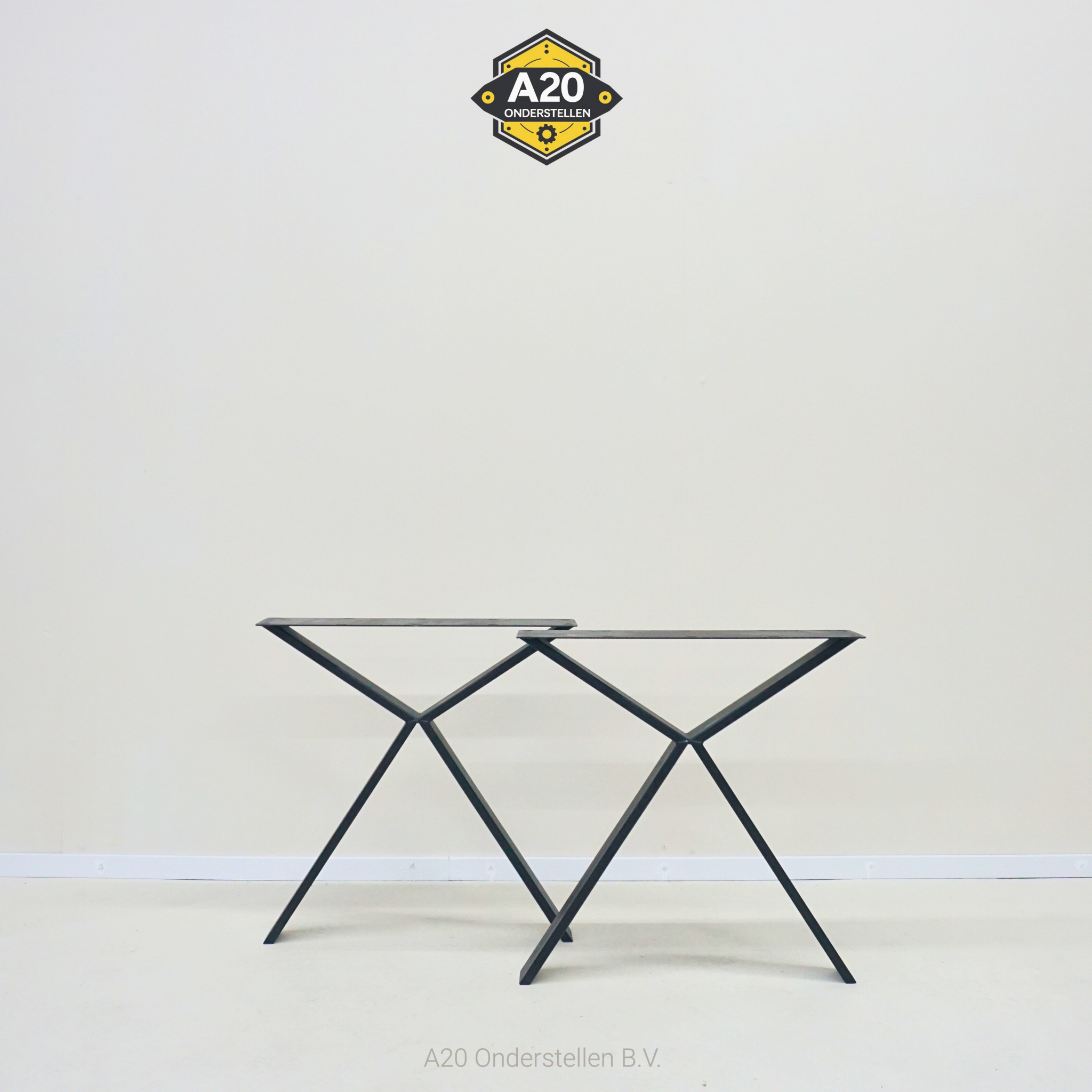 Set Industriële X - Poten 8x2 cm Hoge Knik - SET009