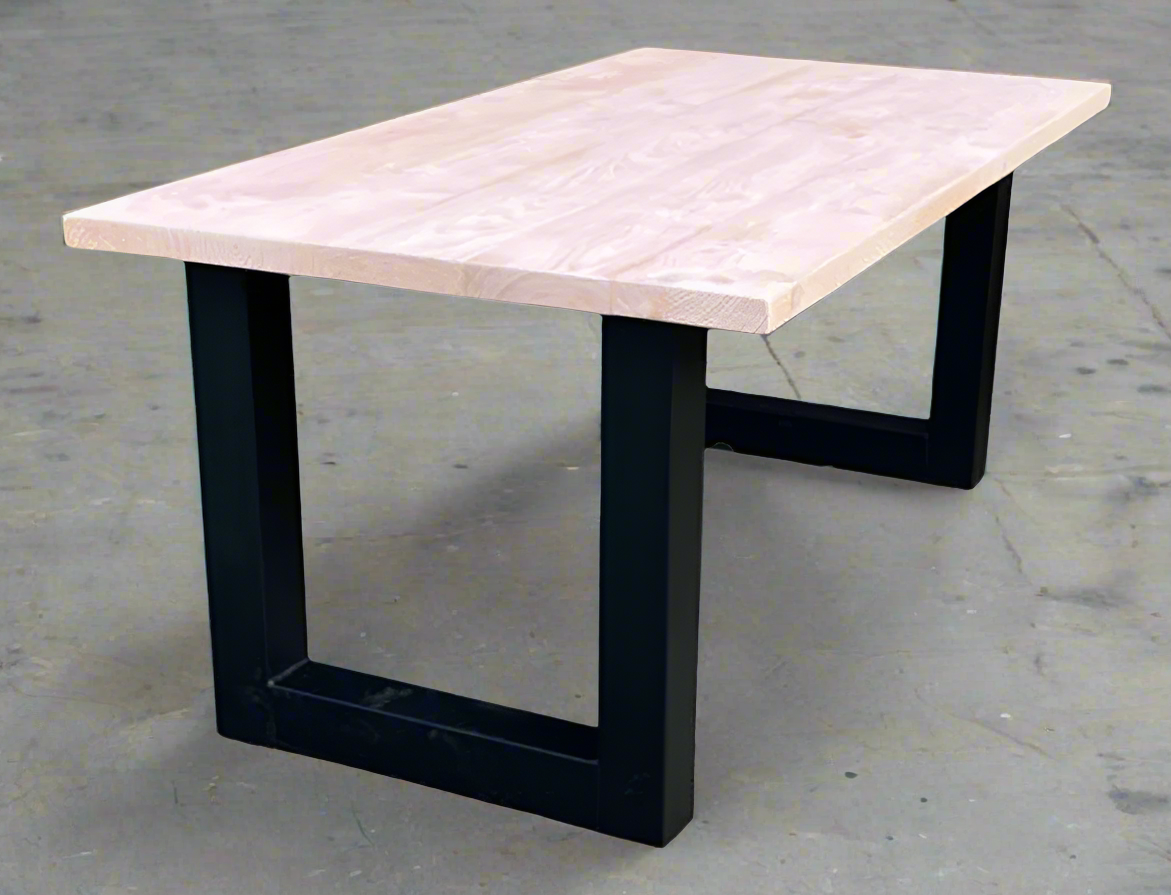 Douglas Tuintafel - U Model