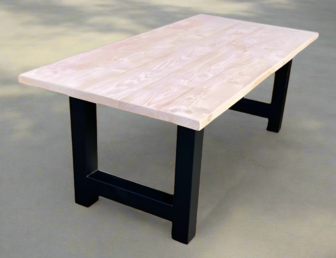 Douglas Tuintafel - H Model